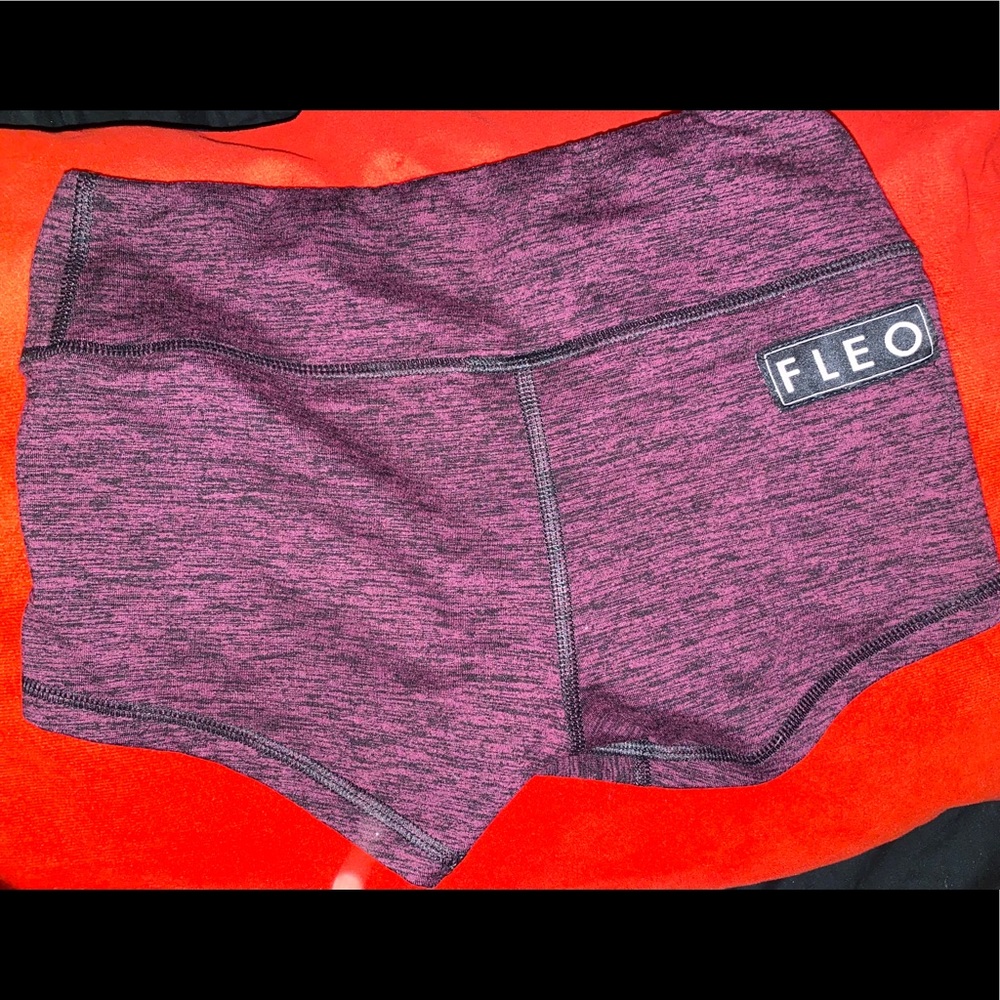 FLEO Pepper Maroon Originals 2.5 inch inseam - Picture 2 of 2